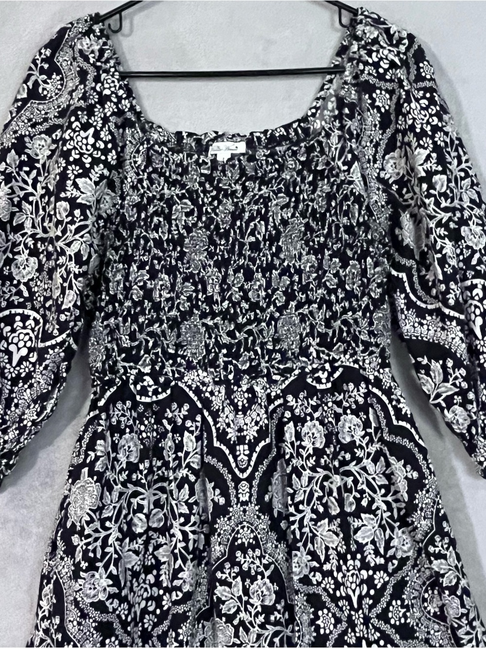 The Pioneer Woman Black White Floral Smocked Midi Dress Milkmaid Boho - Picture 2 of 9